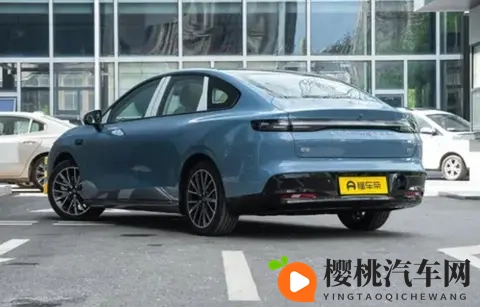 埃安i60限时售价1048万起，双动力大五座SUV登场-1