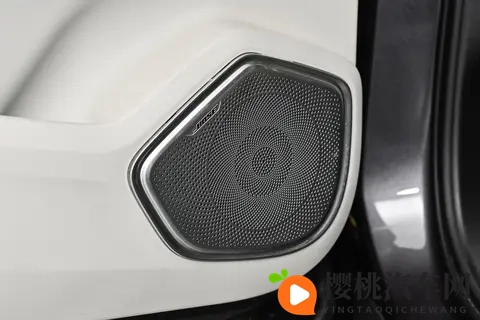 试驾2026款领克09：配置丰富，实力均衡，适合家用-1