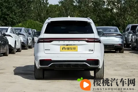 吉利星越L 2026款：均衡家用SUV，燃油车也有春天-3
