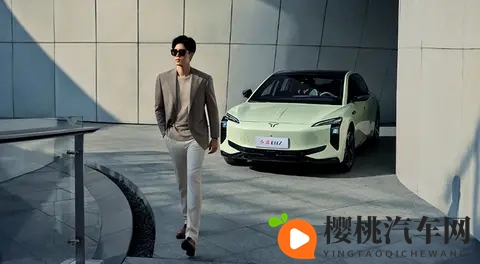 定位中大型车,红旗EH7官图发布并提供两种动力-2