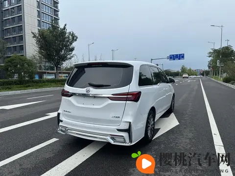 打屁股 网站脱裤子打屁股：网络平台公开处罚，公开惩戒行为展示-2