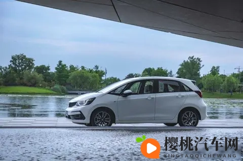 飞度真凉了?别急,看懂这波操作的人都在等新车!-1