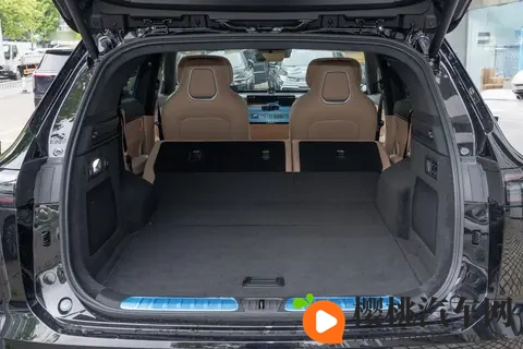 奇瑞又出爆款!1898万起,标配20T+4驱,续航超1600公里-1