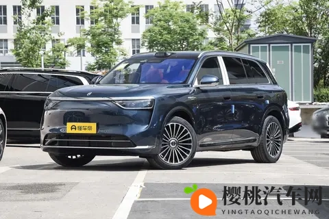 增程大6座上新 智己LS6和问界M8 谁更适合你-1