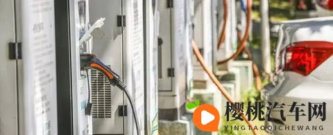 大尺度直播:网络直播尺度惊人,引发热议-3