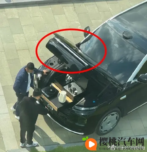 零跑D19前备箱卖点曝光:搭载220V电源,设有排水通道-2