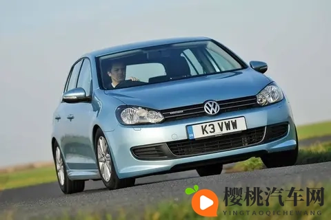 男男跪床  被：两男床前跪，情感纠葛起-1