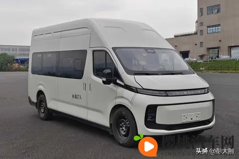 新车：创维17座纯电动客车，599米车长，27米车高，宁德电池-2