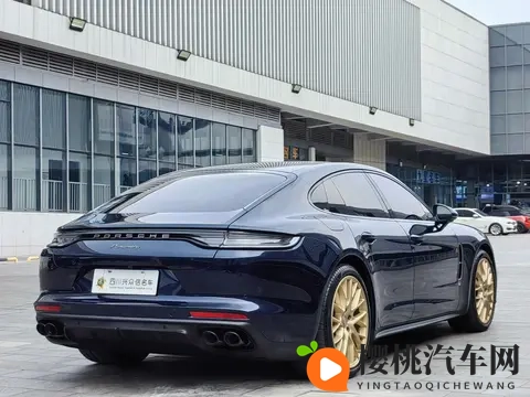 74万拿下保时捷Panamera,29T+8AT,体验速度与激情-1