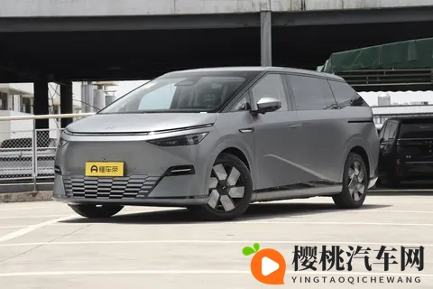 2025 款小鹏 X9 纯电版实车曝光！无图智驾，MPV 也能好开？-2