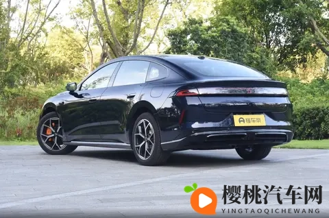 混动家轿选择两难？风云A8L和秦L，各取所需别犹豫-1