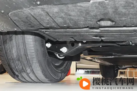 乐道L90 2025款 六座版Pro：大空间+灵活布局+成熟换电体系，香！-3