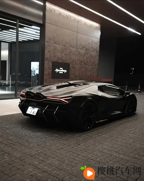 锋芒破界,艺术与空气动力学的巅峰——兰博基尼Revuelto设计美学-3
