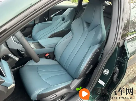 承认吧!一体式运动座椅其实一点都不舒服-2