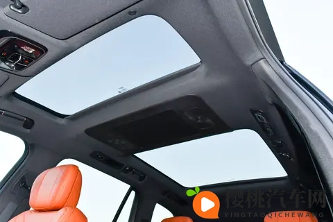 20万级SUV新标杆!四驱VS两驱,空间大动力强,选谁合适?-2