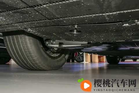 2025款星纪元ES：科技与续航兼备的电动新选择-3