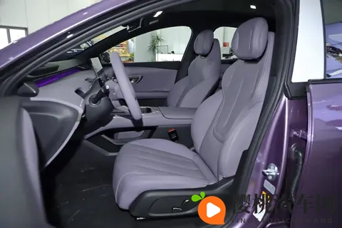 13万级纯电轿跑，670km续航+3C快充，还有激光雷达！-3