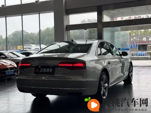 16万多拿下行政座驾,二手奥迪A8L,宜商宜家!-1