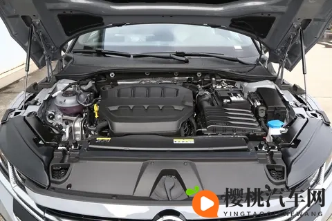 男人的香蕉插進女人的桃子:智能驾驶:未来驾驶新体验,安全高效环保!-1