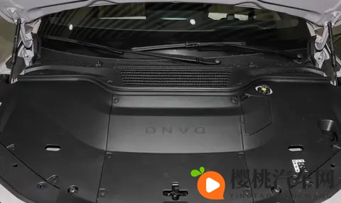 乐道L60 2025款740km长续航版,外观大气,内饰豪华-1