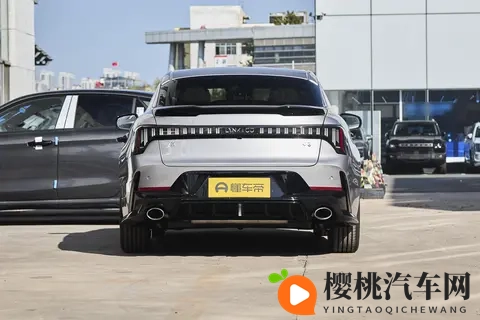 10万级燃油实力派!这车动力强、智能高,还提供购置税补贴?-1