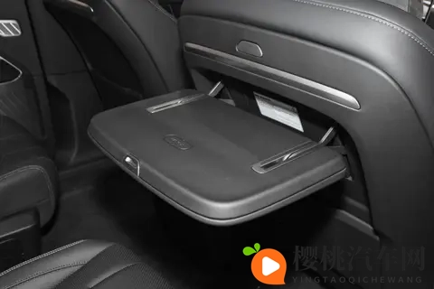 乐道L90 2025款 六座版Pro：大空间+灵活布局+成熟换电体系，香！-2