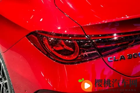 奔驰CLA级纯电版来了,配Momenta辅驾,800V+866km续航才是卖点?-1