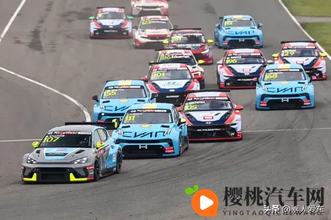 男女打扑克的网站:互联网新玩法,汽车营销新风向-2