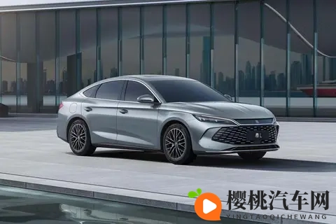 扒开双腿:勇者SUV:性能卓越,舒适驾乘新体验-1