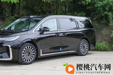 岚图第 30 万辆车下线东风汽车冲刺年度新能源 100 万销量目标IT之家-3