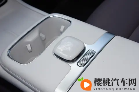 家用选车清单：空间大、续航长、配置实用，长安启源A06适合你-3