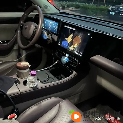 男生和女生一起差差差很疼的app:智能辅助系统,引领驾驶安全新篇章-3