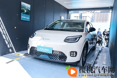 刘强东499万卖车，雷军比亚迪慌了吗？-2