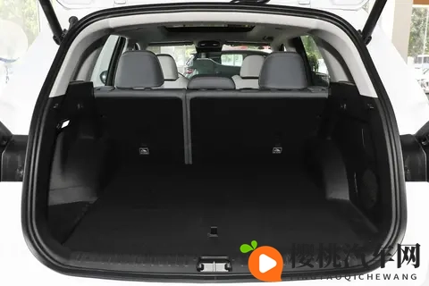 热门家用SUV——星越L全新东方曜系列焕新上市!谈谈真实体验-1