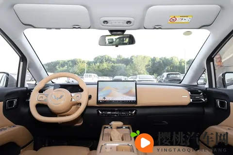 768 万买台家用 MPV，真能做到 老少皆宜？-3