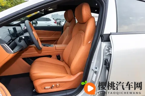 15万级轿跑竟全系标配激光雷达?东风奕派eπ007+升级上市!-2