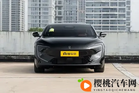 搭载华为四激光雷达与大电池，智能与体验同步提升，这车咋样-3