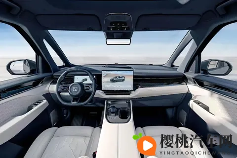 家庭商务通吃？极氪 009：800V +CCD+空悬  还有购车福利-2