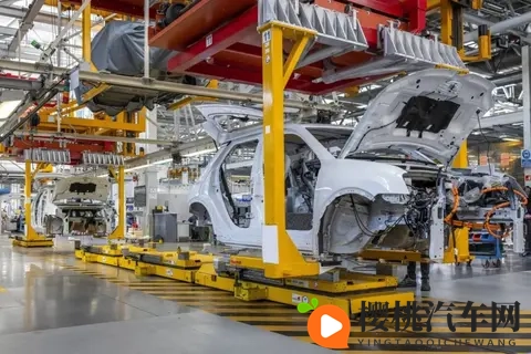 全球续航最长大七座小鹏X9，3098万元起售！-1