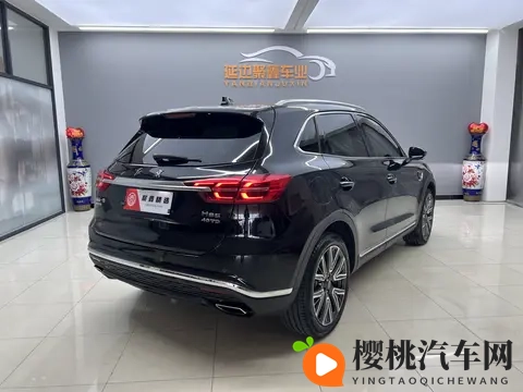 10万拿下22款红旗HS5四驱版,这波操作值不值?-1