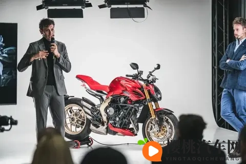 暴徒新贵登场!全球限量300台,MV奥古斯塔Brutale 950 米兰展首发-1