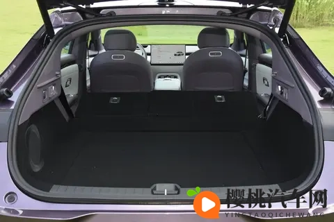 奇瑞风云A9L光辉(四驱)车型上市 1719万元起-1