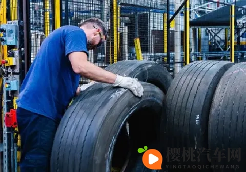 黄色软件下载3.3.0:软件版本3.3.0,黄色应用下载必备-1