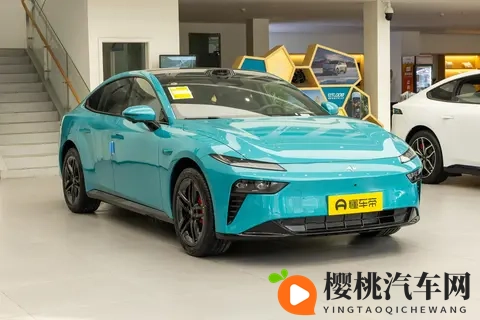 年轻人买车看这款,大溜背+无框门,激光雷达+电动尾翼,37s破百-2