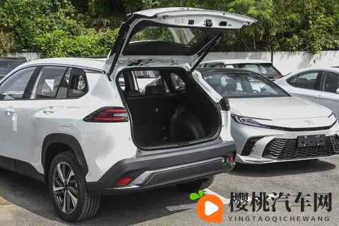 汽油版锋兰达，选豪华版还是上豪华PLUS？两者有何不同？-3