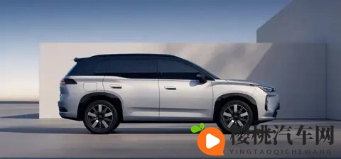 广汽带来一“猛货”,外观霸气,增程纯电皆可选,预售1198万起-2