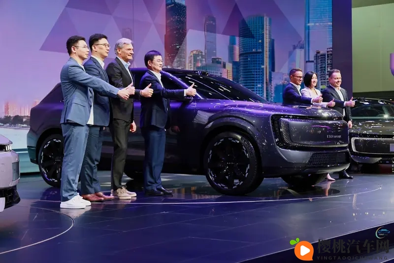 郑钦文的出行智选  “奥迪精华 中国速度”就看上汽奥迪-1