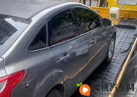 福克斯挂档不走车，师傅秒变省钱英雄，帮车主省下几千块！-2