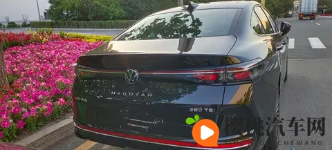 迈腾B9这次改到心坎里！物理键+华为HiCar，17万级合资车首选？-1