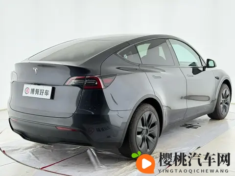 一手准新特斯拉Model Y,59秒破百,18万开回家!-1